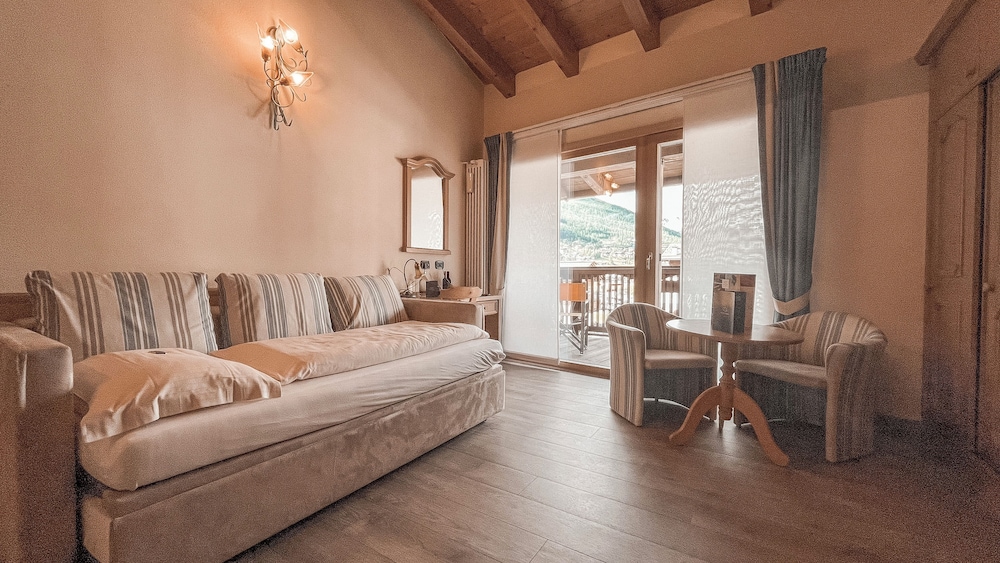 FAMILY SUITE, BALCONY