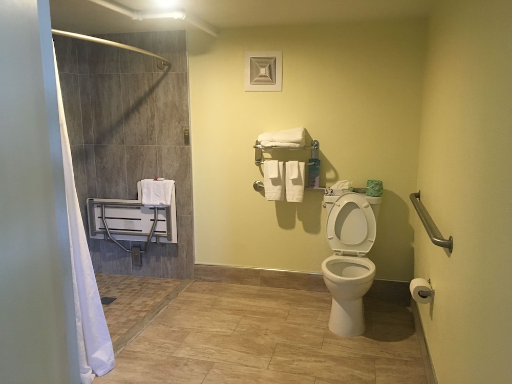 Travelodge By Wyndham Fairfield/Napa Valley 20/35