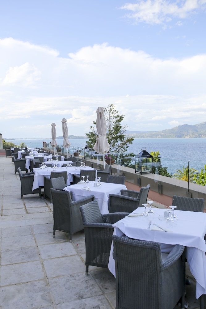 Ionian Blue Bungalows And Spa Resort 63/65