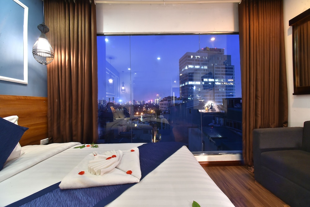 Eternity Hotel 43/46