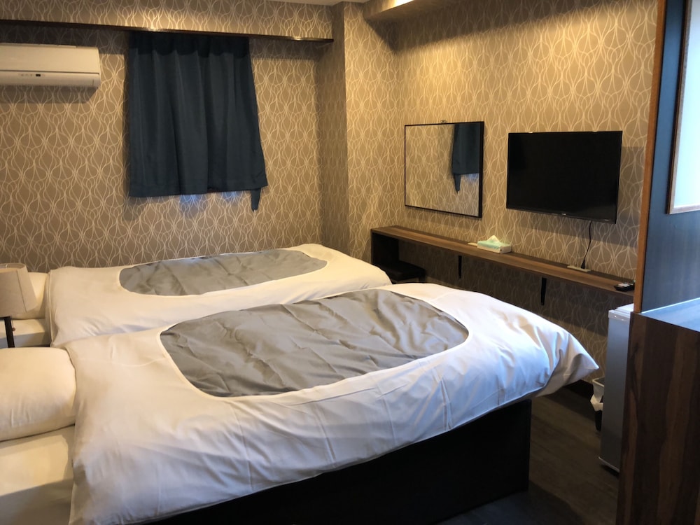 Hatoya Hotel 12/40