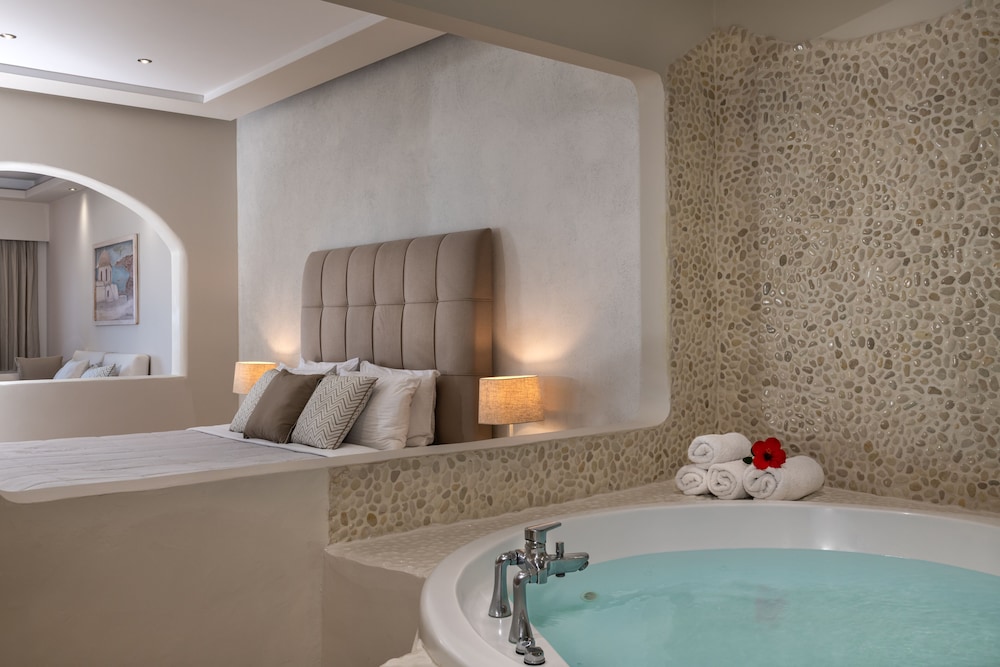 SPLENDOUR RESORT 42/80