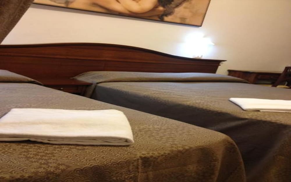 Rome City Inn 20/20