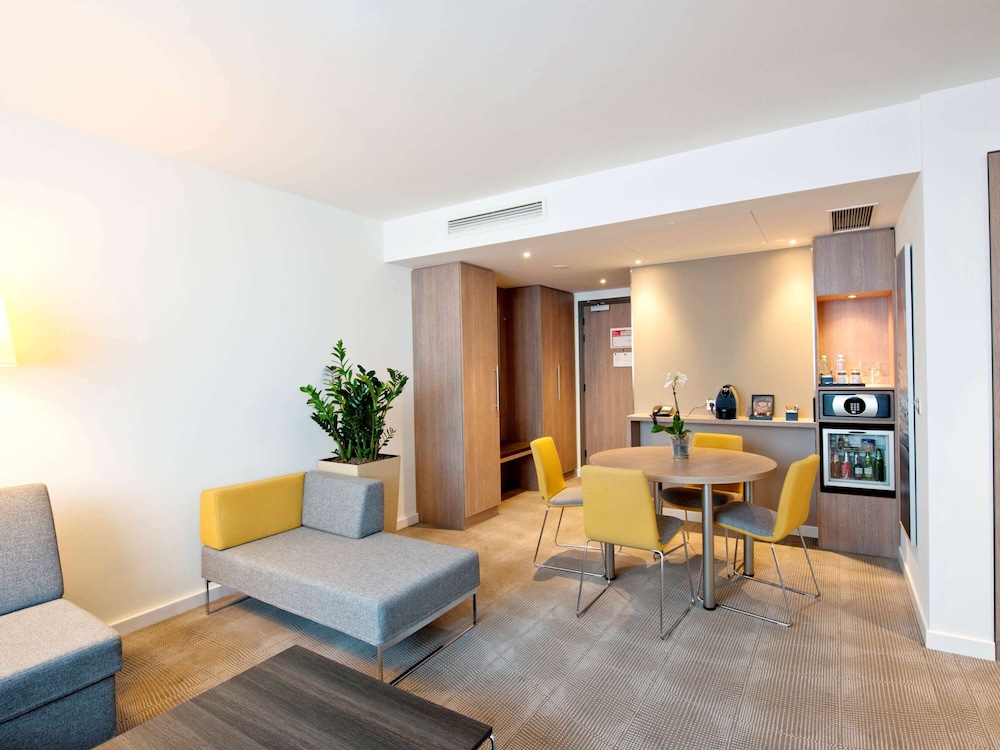 NOVOTEL LODZ CENTRUM 57/77