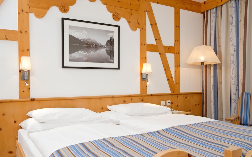 Edelweiss Swiss Quality Hotel 21/48
