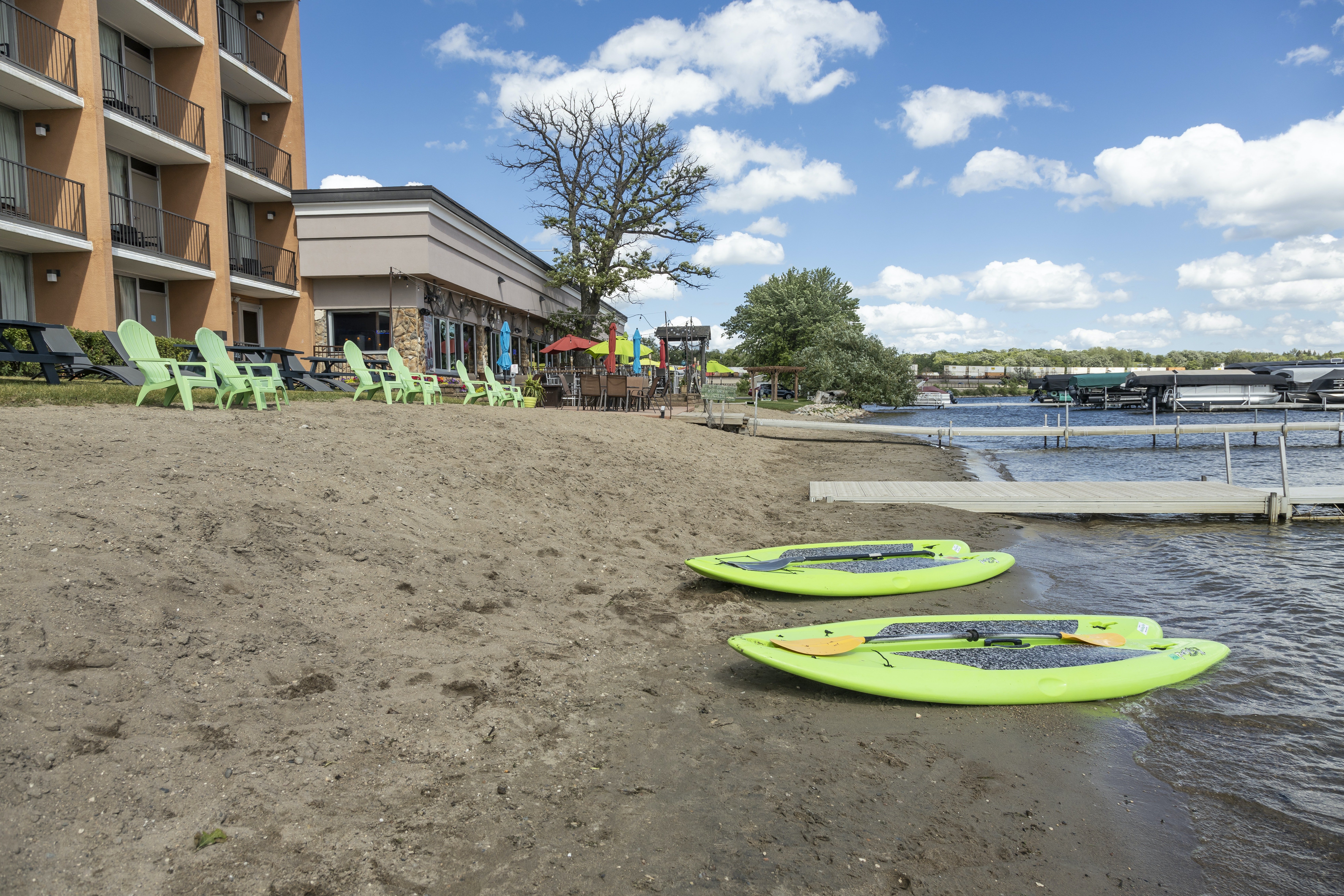 Holiday Inn Detroit Lakes 57/67