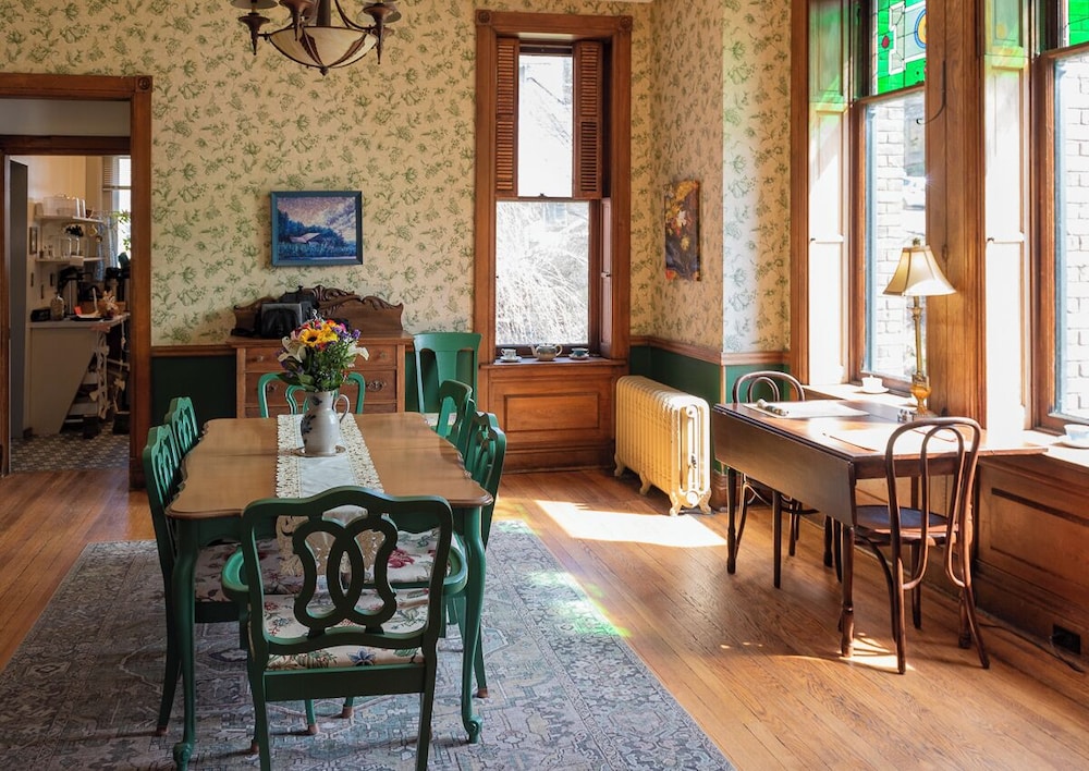William Henry Miller Inn 31/50