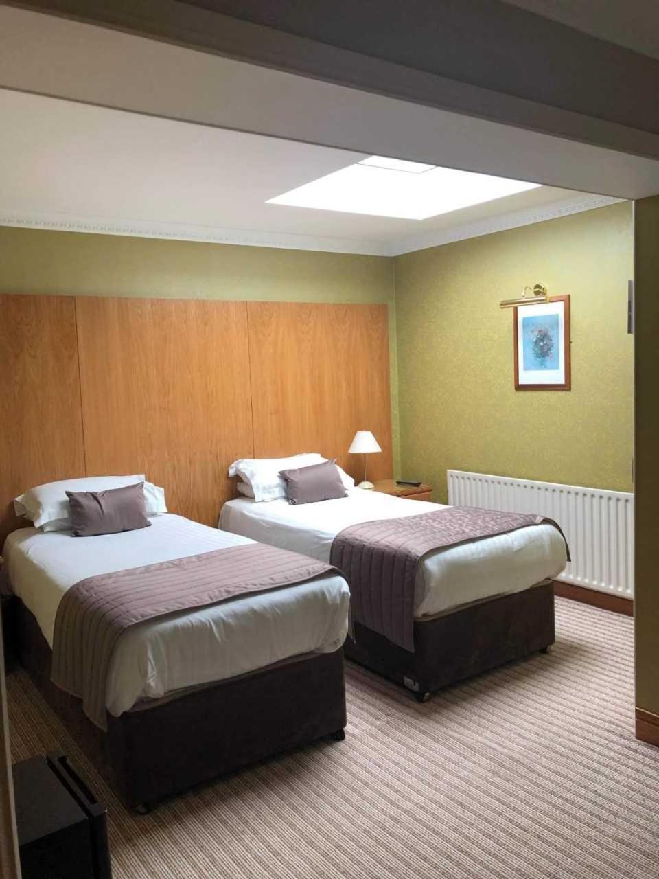 Room, Double or Twin Bed