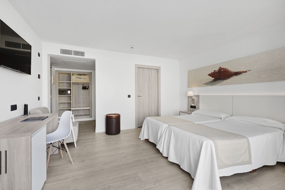 Thb Cala Lliteras - Adults Only 18/69