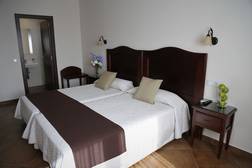ROOM, DOUBLE BED, BALCONY