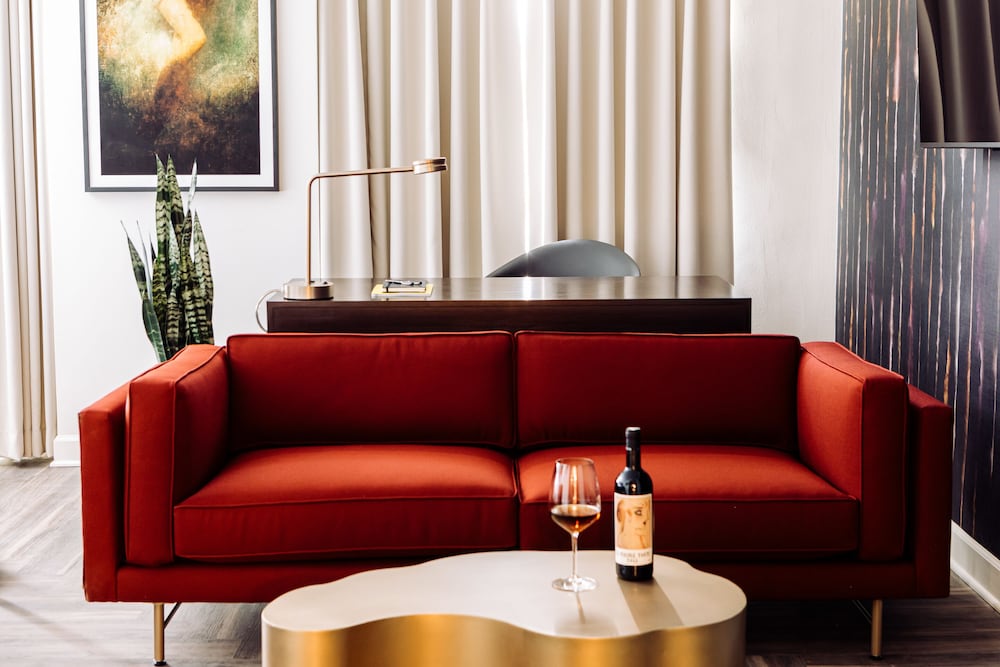 Hotel Deco Omaha, Tapestry Collection by Hilton 46/64