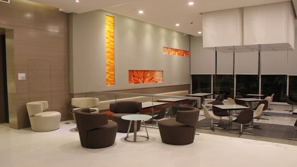 HOLIDAY INN EXPRESS WEIHAI HI-TECH ZONE 15/31