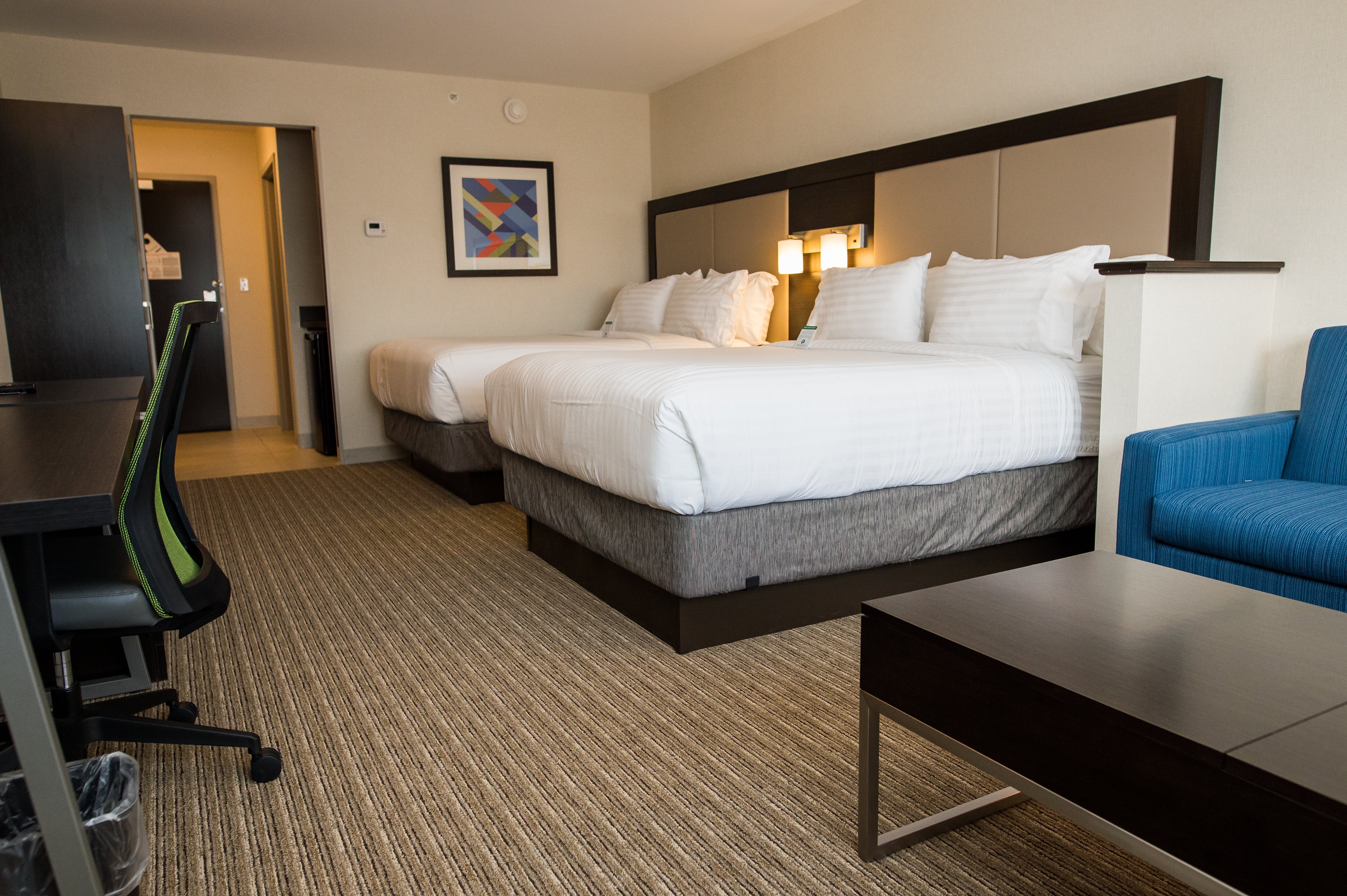 جناح بسريرين، HOLIDAY INN EXPRESS & SUITES MARIETTA 2/2