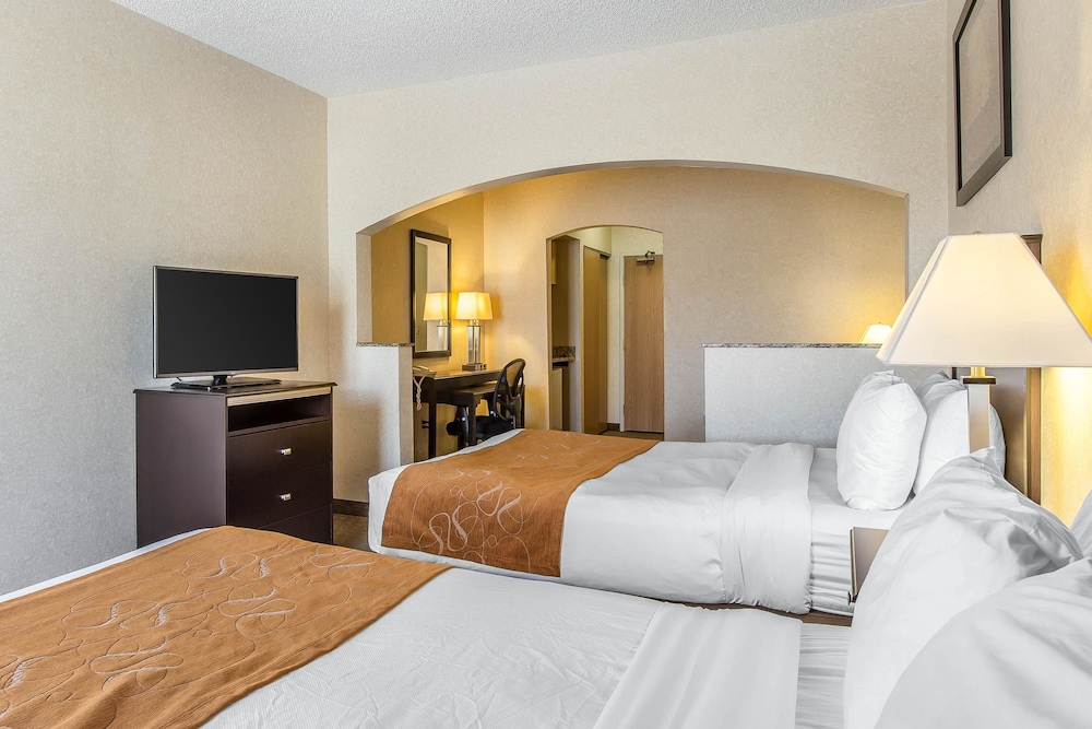 Comfort Suites Summit County Dillon, CO 14/37