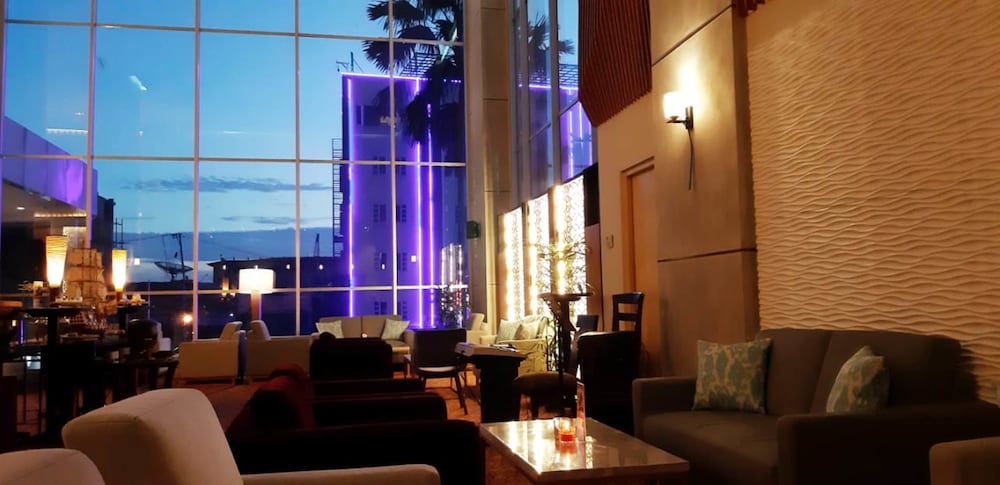 Swiss Belhotel Borneo Samarinda 49/68