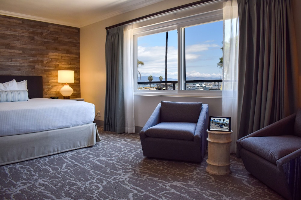 ROOM, KING BED, HARBOUR SIDE