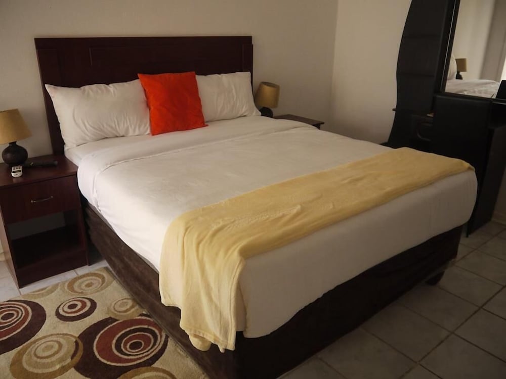 Vintage View Guest House 6/18