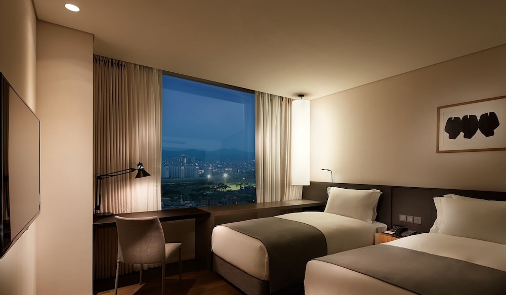 Shilla Stay Cheonan 13/58