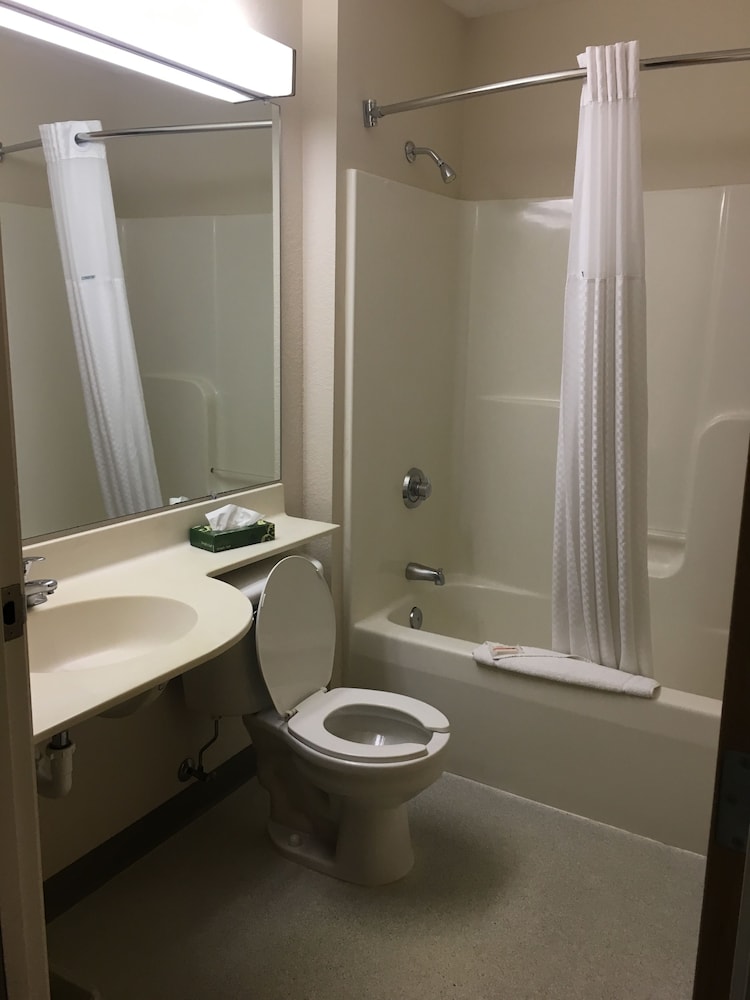 Microtel Inn Suites By Wyndham Champaign 68/68