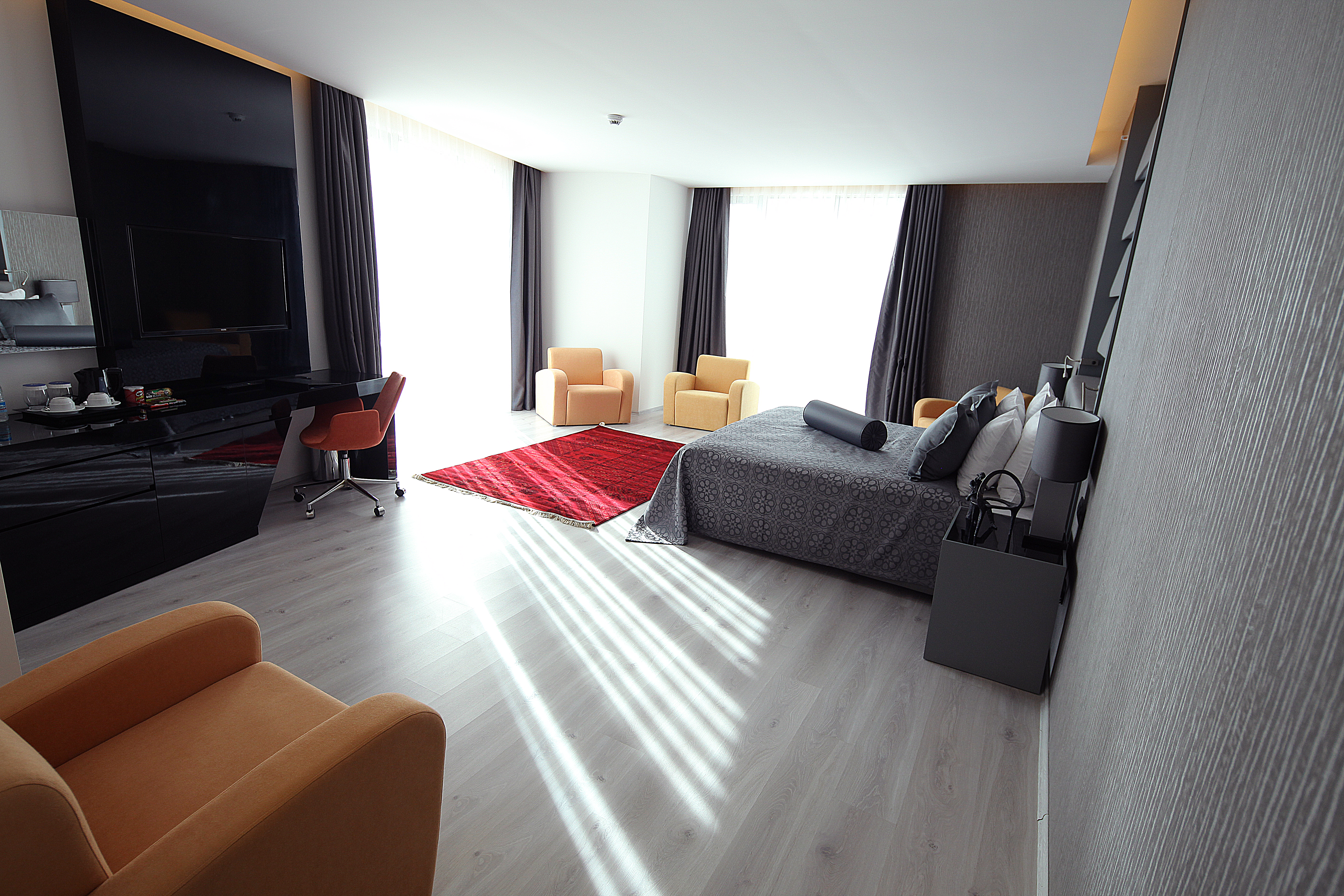 Deluxe, Double Bed