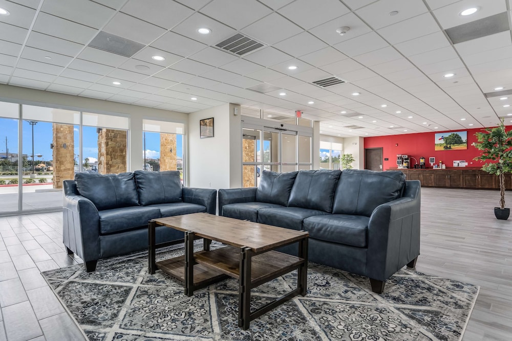 Red Lion Inn & Suites Katy 27/39