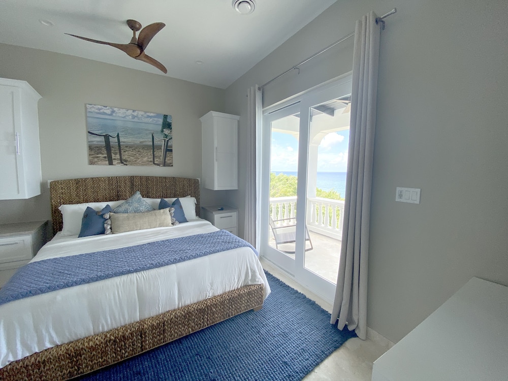 2 Bedrooms, Caribbean, Villa, 2 King Beds, Sea View, Sofa