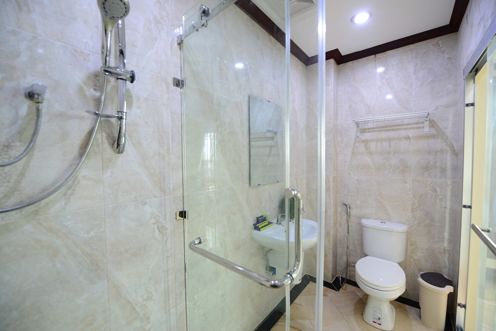 Vientiane Luxury Hotel 66/69