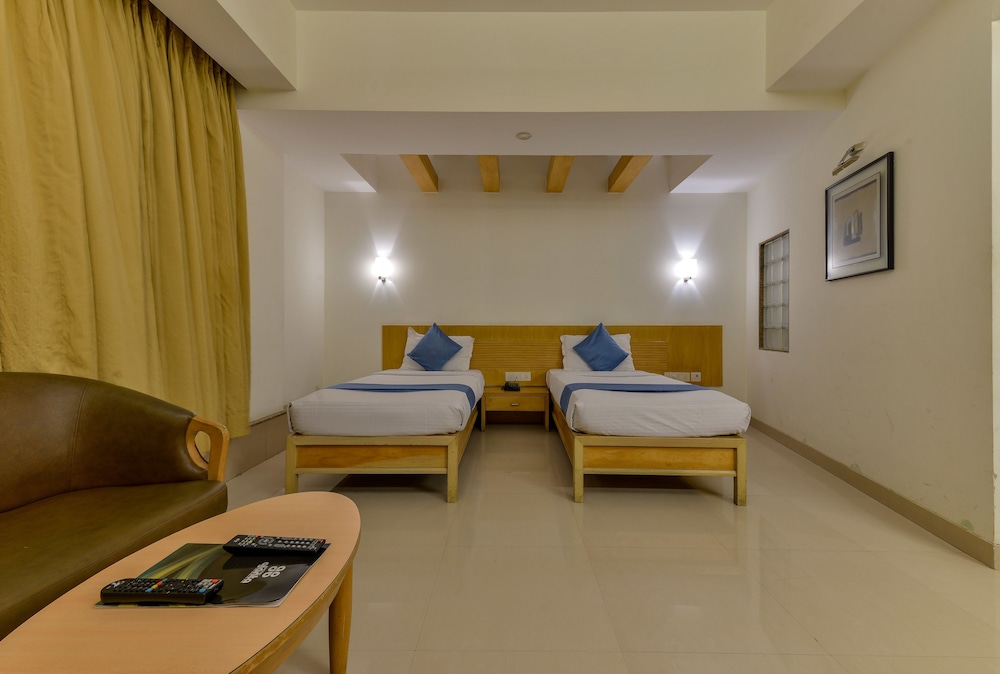 AJANTA HOTEL 19/21