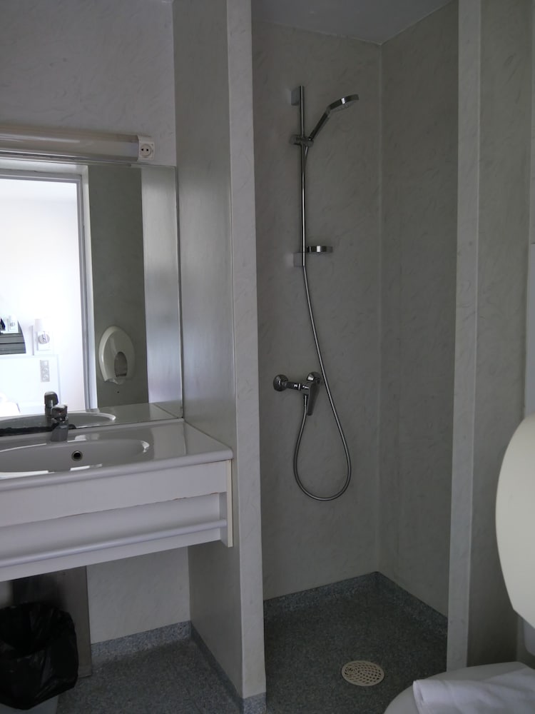 Escatel Hotel 58/60