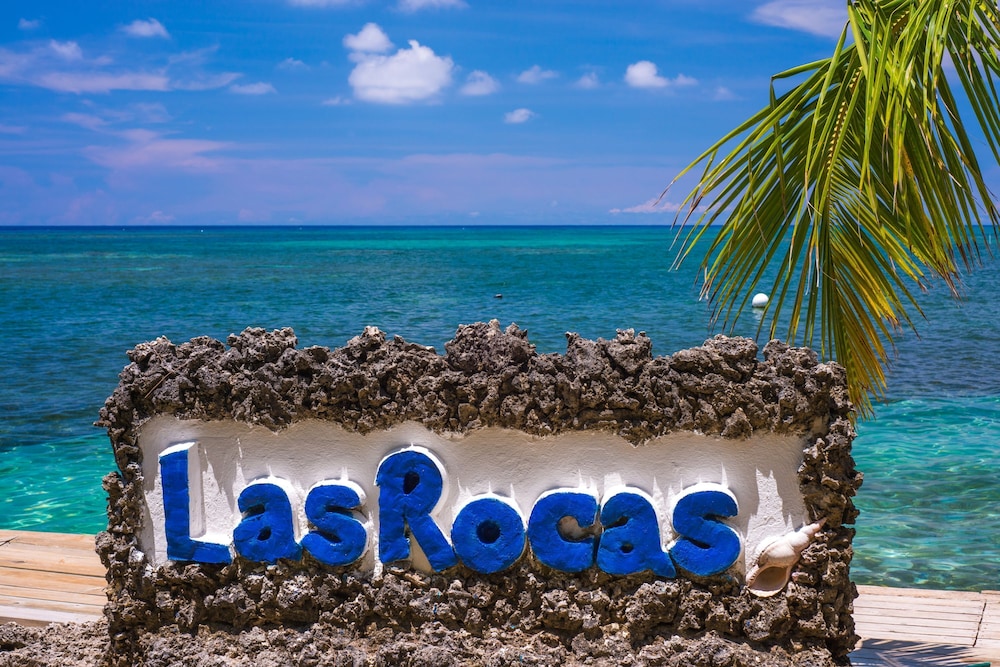 Las Rocas Resort And Dive Center 54/63