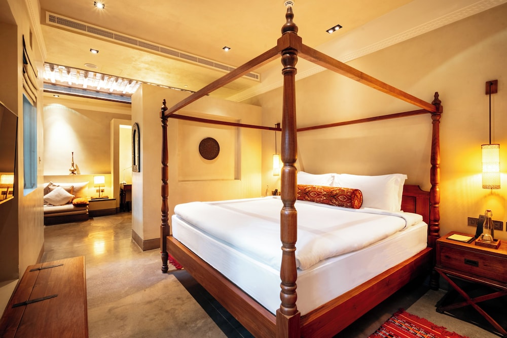 CHEDI GRAND PATIO ROOM