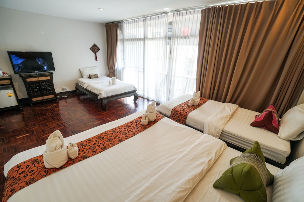 Kamala S Boutique Guesthouse 12/67