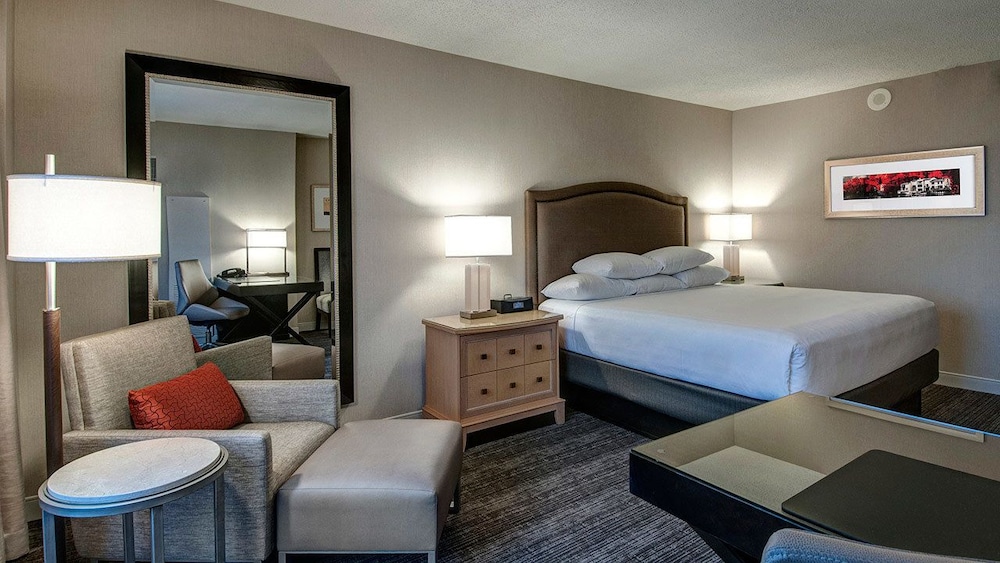 Hyatt Regency Reston 25/83