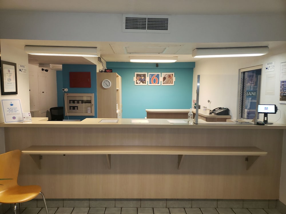 Motel6 Green River, UT 12/43