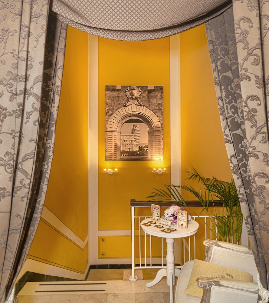 Hotel Pisa Tower 6/47