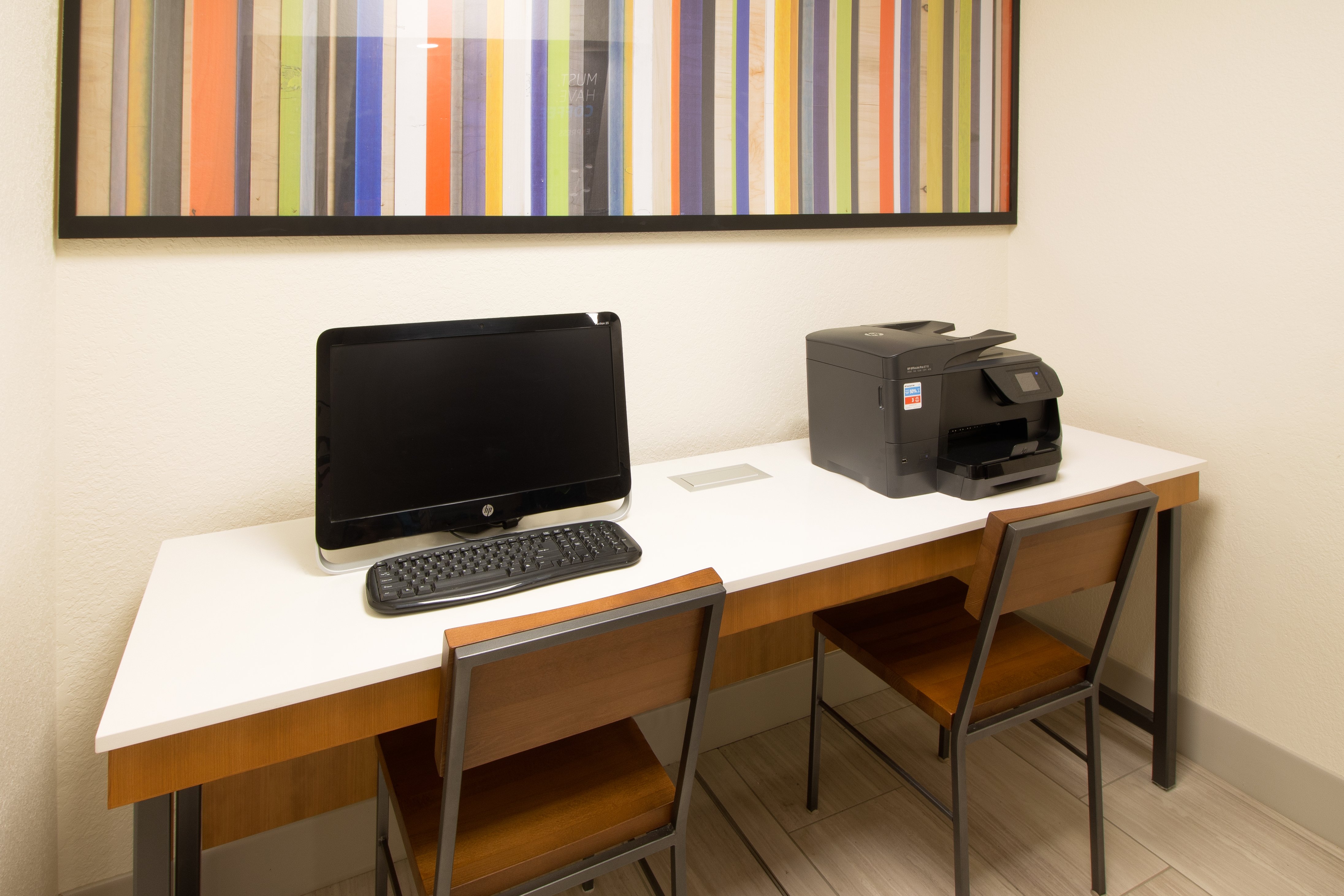 Holiday Inn Express Hotel And Suites Worthington 25/29