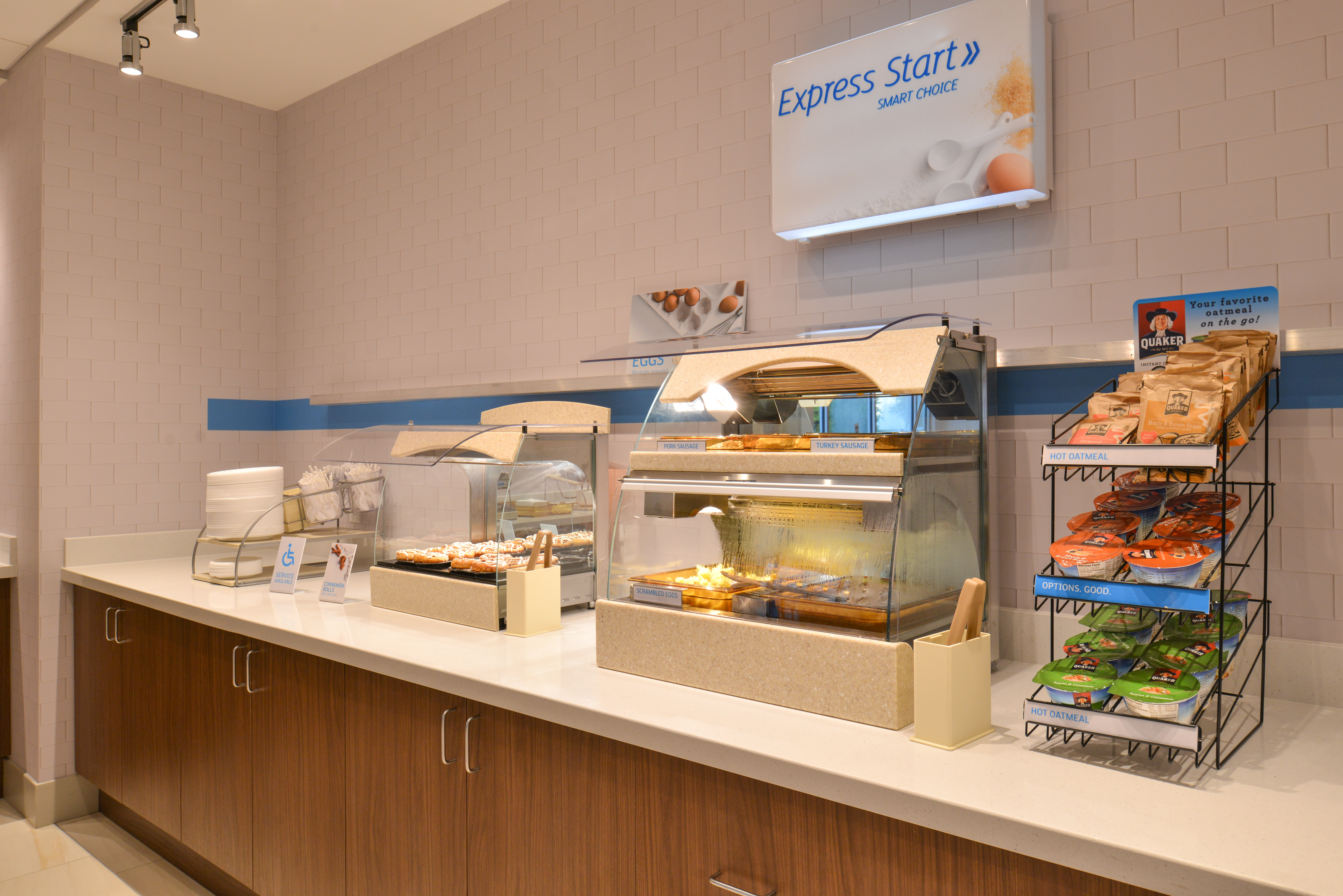 Holiday Inn Express & Suites OMAHA AIRPORT 12/64