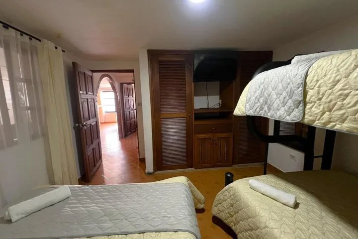 Anhyali Hospedaje 9/18