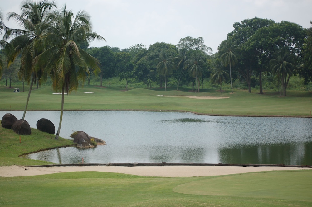 A Famosa Resort 55/63