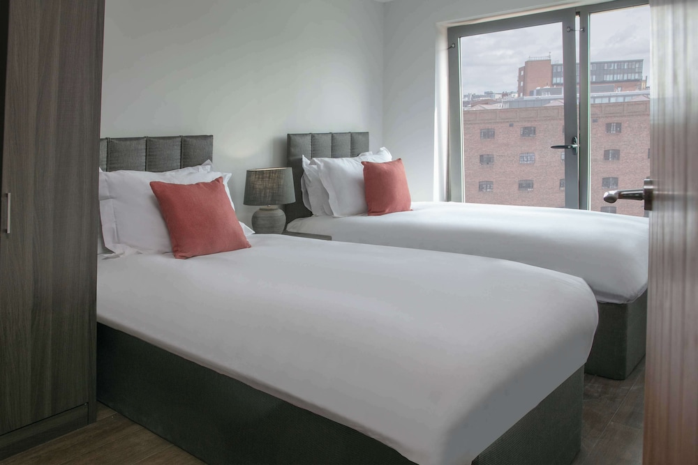 APARTMENT, 2 DOUBLE BEDS, SOFA