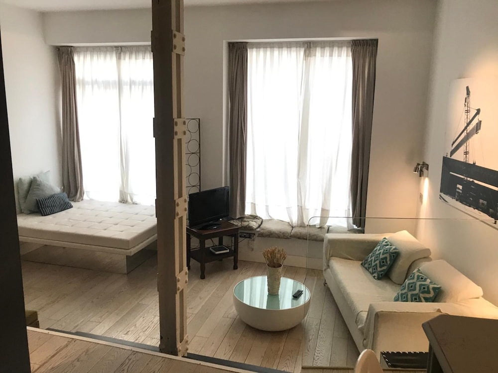 AB Design Suites 28/50