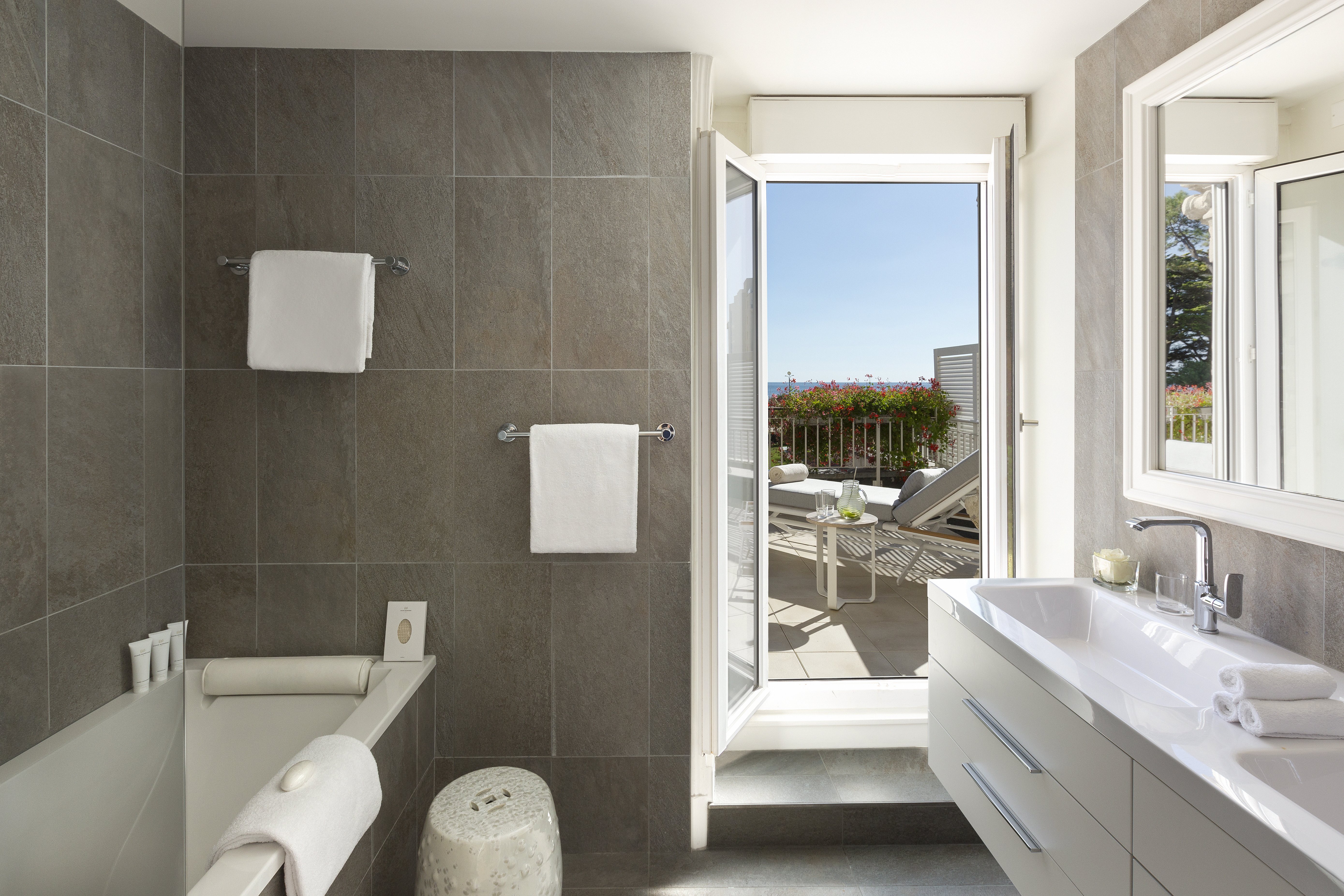 Hotel Barriere Le Royal La Baule 53/53
