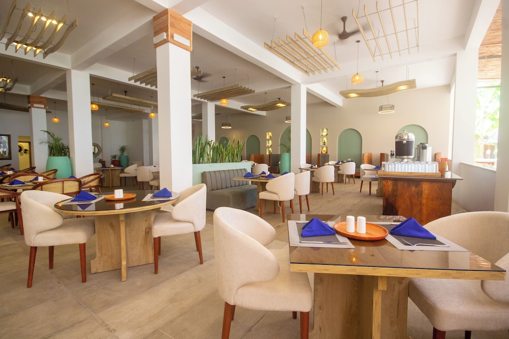Zanzibar Bay Resort 25/50