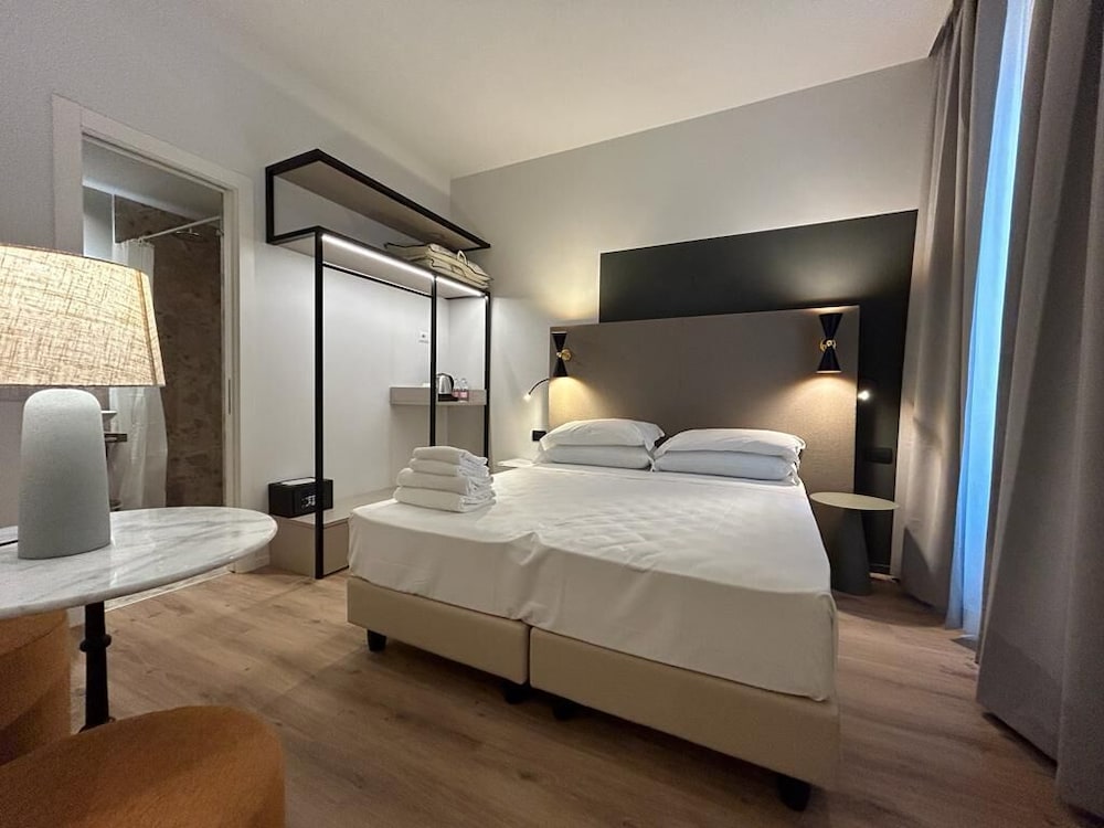 Hotel Porta Pia 26/49