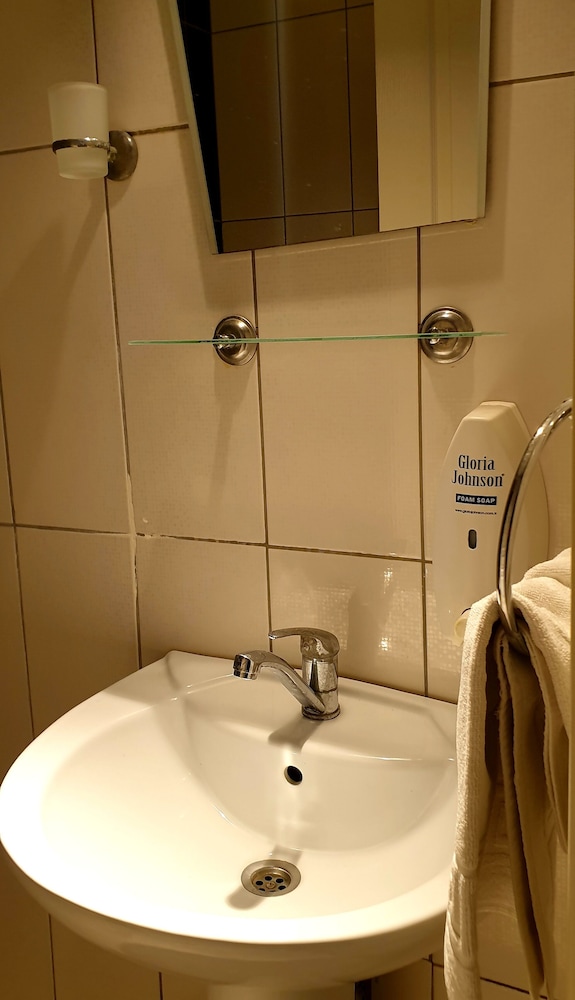 Tepe Hotel & Business Suite 24/27