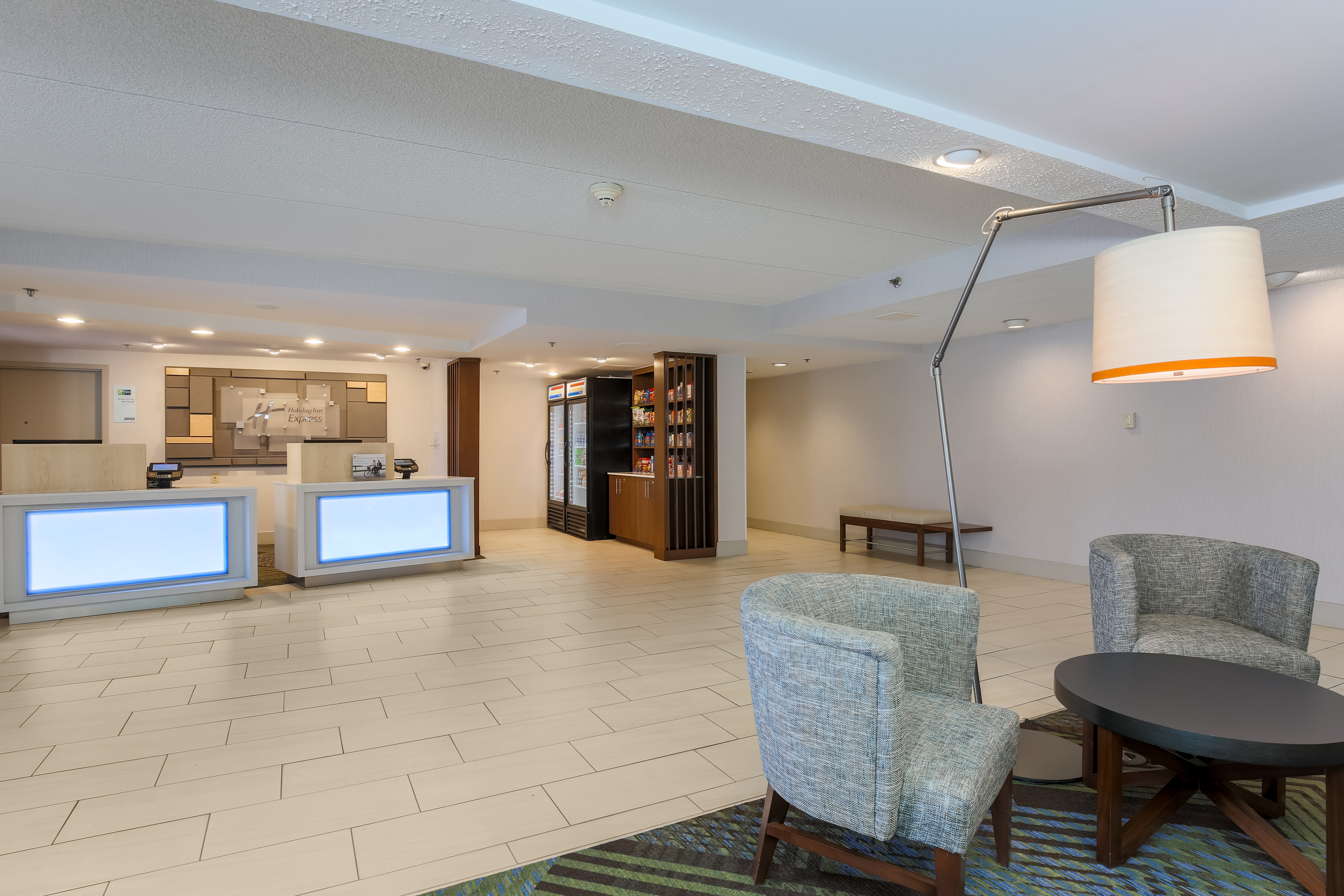 Holiday Inn Express Milwaukee West Medical Center 8/59