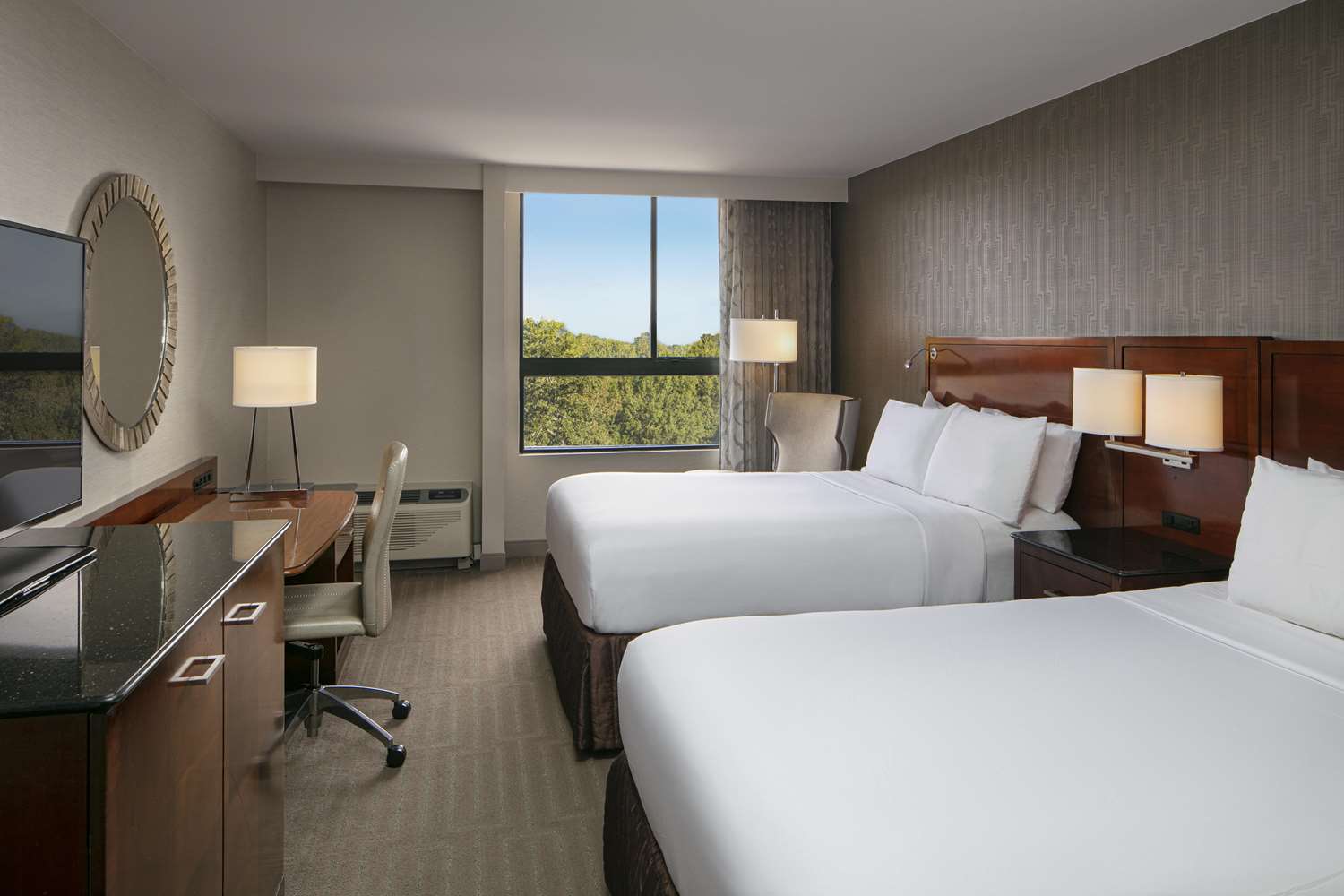 ROOM, 2 DOUBLE BEDS
