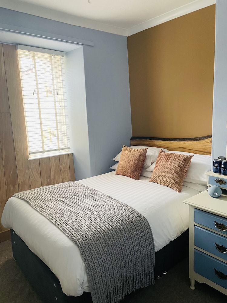 Arosfa Harbourside Guest House 14/50