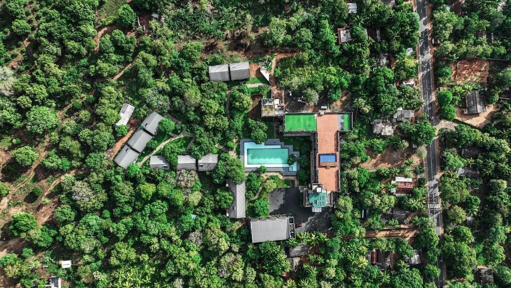Covanro Sigiriya 46/53