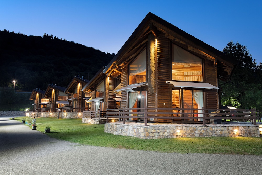 Natura Chalets 2/55